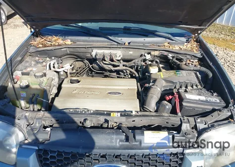 2006 Ford Escape Hybrid from USA, damaged, VIN 1FMCU96H36KC35925